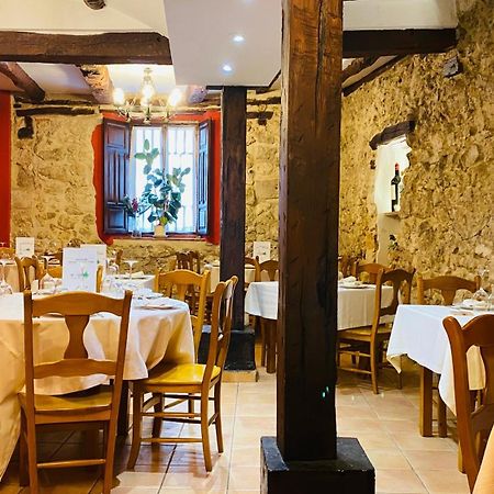 Hotel Restaurante Agapio De Tresnino Quintanilla de Onésimo エクステリア 写真