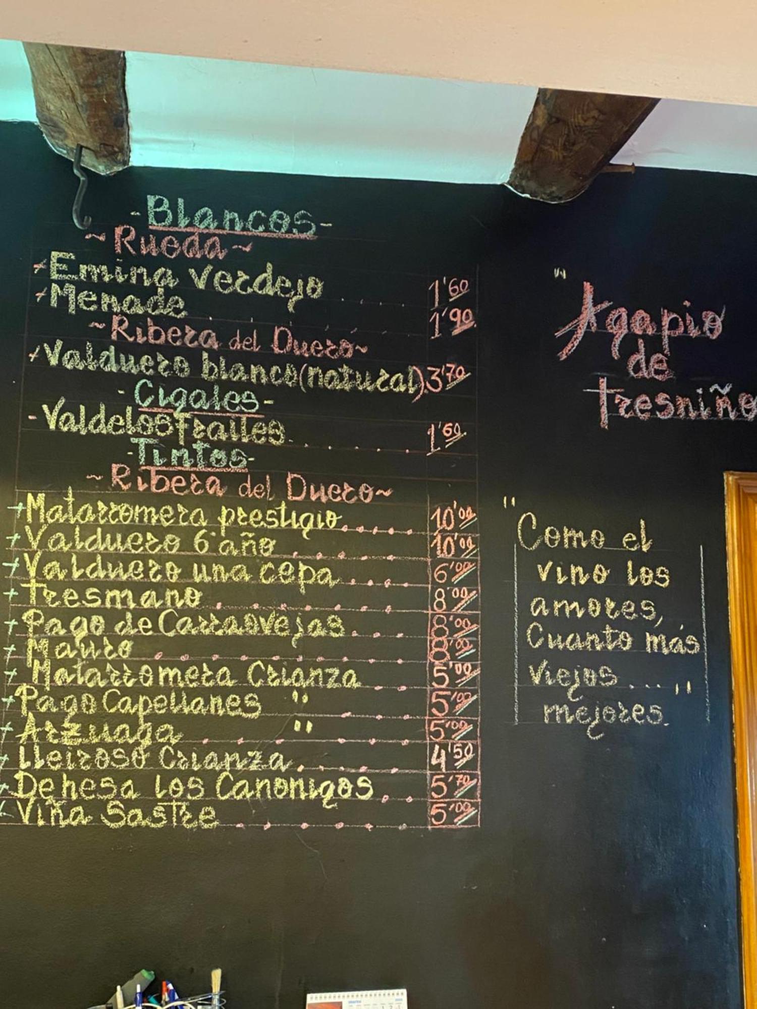 Hotel Restaurante Agapio De Tresnino Quintanilla de Onésimo エクステリア 写真