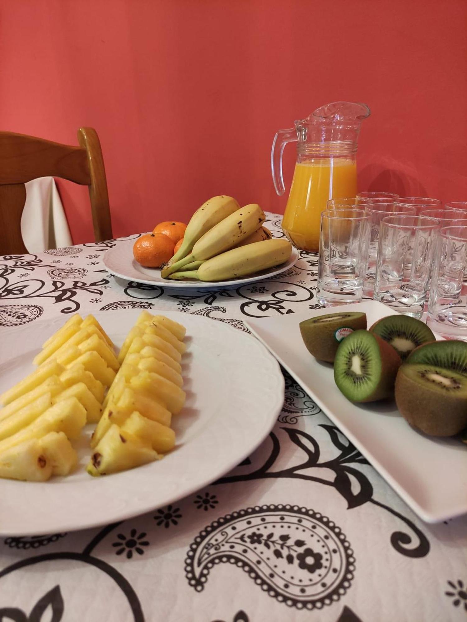 Hotel Restaurante Agapio De Tresnino Quintanilla de Onésimo エクステリア 写真