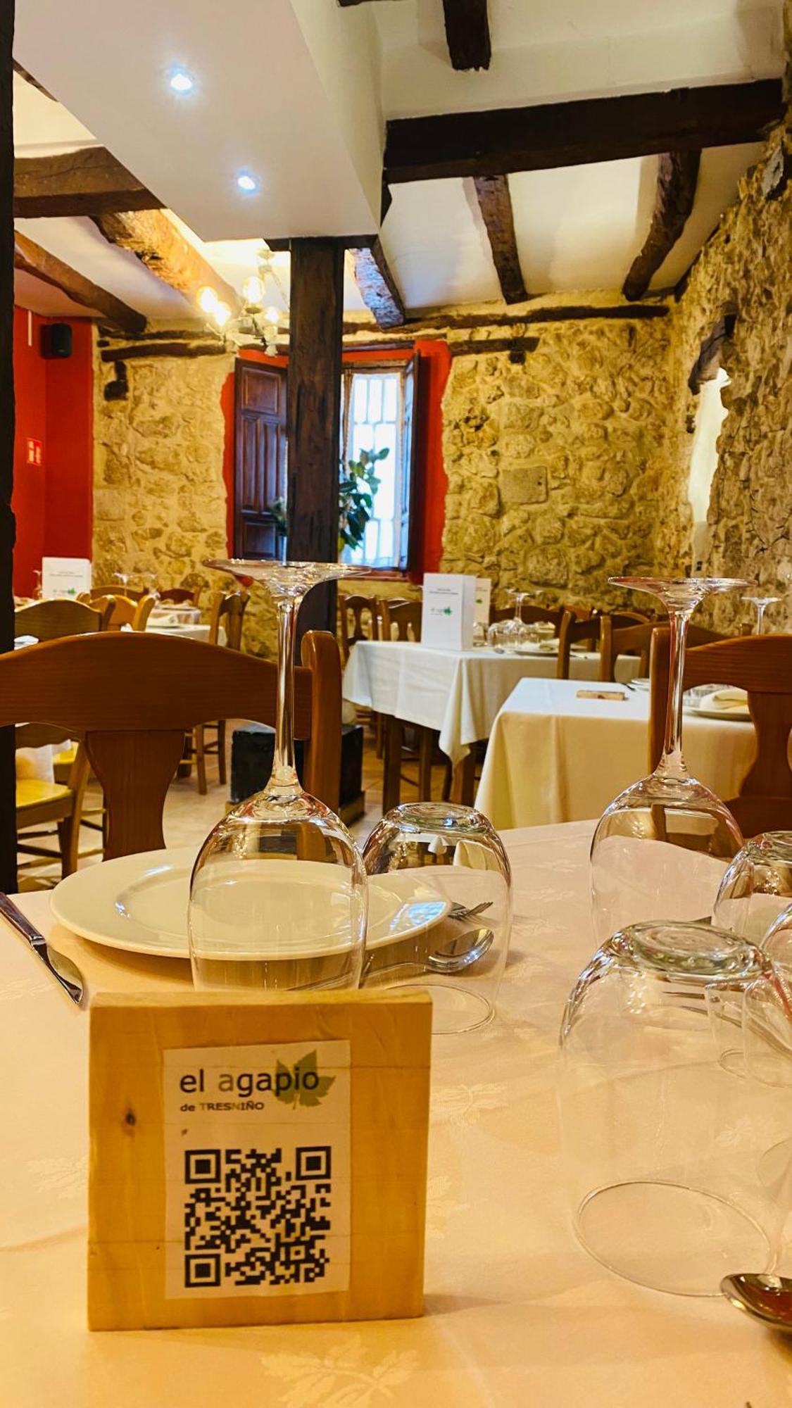 Hotel Restaurante Agapio De Tresnino Quintanilla de Onésimo エクステリア 写真